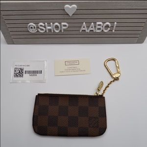 ♥️SOLD ♥️ Louis Vuitton Damier Ebene Key Pouch